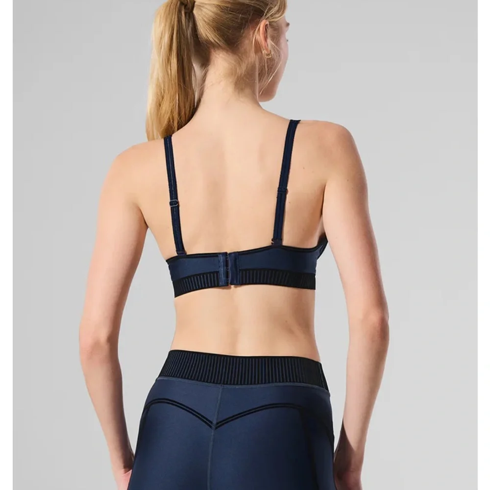 ALO Yoga Navy top - Picture 2 of 2
